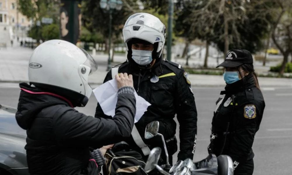 Κορονοϊός - 3 ακόμα εβδομάδες πριν αρθούν τα νέα μέτρα